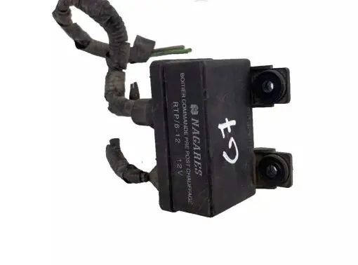 Volvo S40, V40 Glow plug pre-heat relay 7700107794