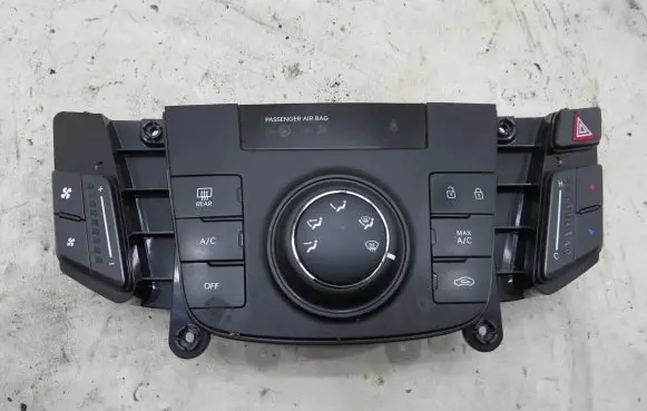 Hyundai i40 Climate control unit 97250-3ZRC0