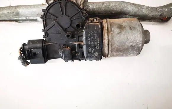Seat Ibiza III (6L) Wiper motor 6Q2955119A 0390241539