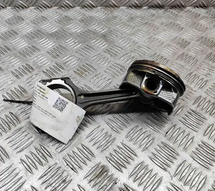 Ford Mustang VI Piston CR3Z6200B FR3Z6108A