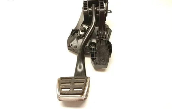 Volkswagen Tiguan Brake pedal 5Q2723058AS 080823 LKH1UH8289