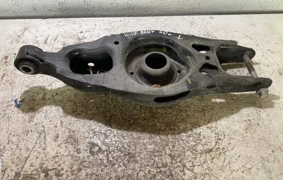 Dodge Challenger Rear upper control arm/wishbone