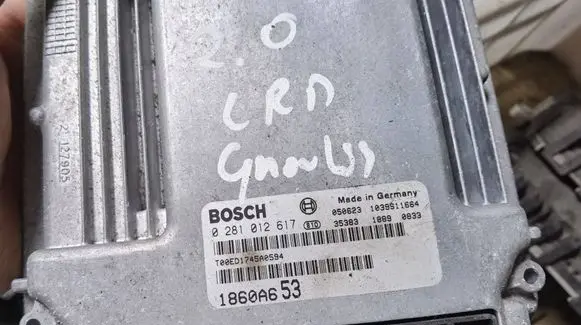 Mitsubishi Grandis Engine control unit/module 0281012617 1039S11664 1860A653