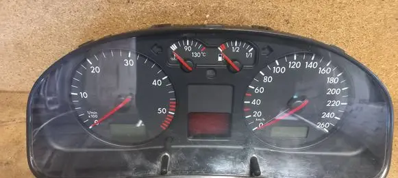 Volkswagen PASSAT B5 Speedometer (instrument cluster) 6033EC0336