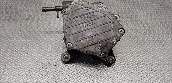 Toyota Avensis T270 Vacuum pump