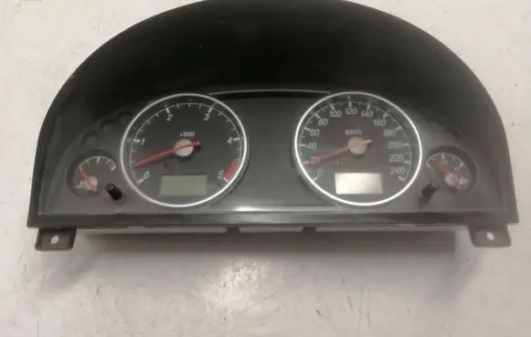 Ford Mondeo Mk III Speedometer (instrument cluster) 1S7F10841 44ZU187