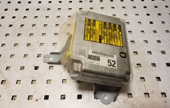 Lexus RX 330 - 350 - 400H Airbag control unit/module 8917048060 1523006411