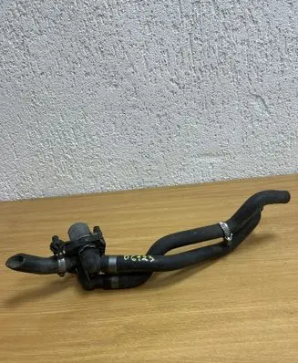 Mercedes-Benz E W210 Coolant heater control valve 0235451628 D6123