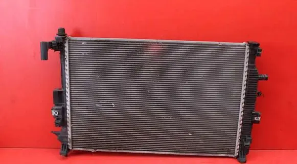 Opel Insignia A Coolant radiator 84208036