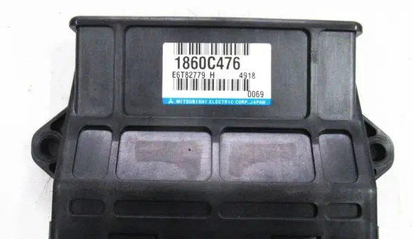 Mitsubishi Space Star Engine control unit/module 1860C476 E6T82779 4918