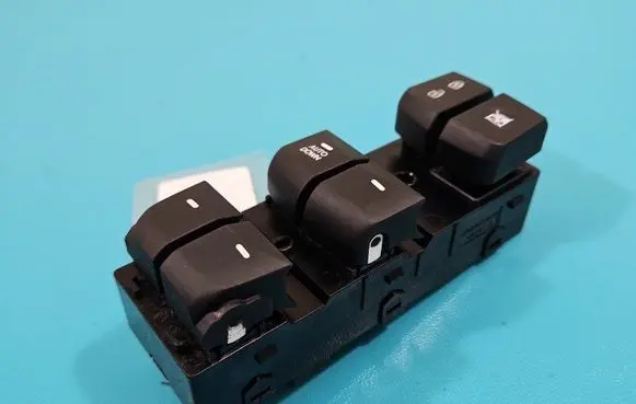 Hyundai Elantra Electric window control switch 93570-3X331RY IMPRK1451145