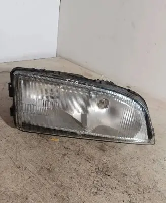Volvo S70 V70 V70 XC Headlight/headlamp 00778471