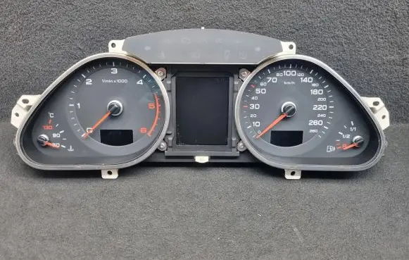 Audi A6 S6 C6 4F Speedometer (instrument cluster) 4F0920932S