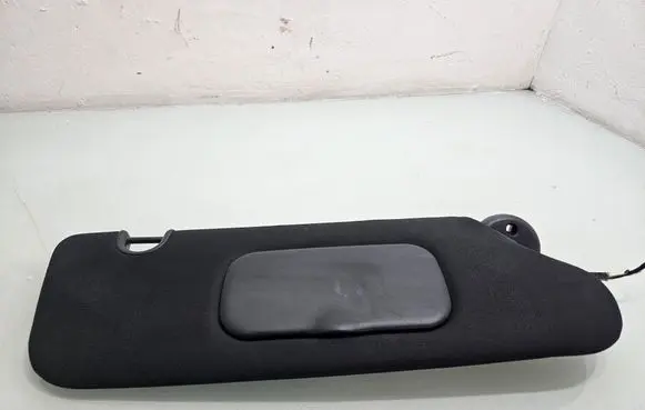 Sun visor