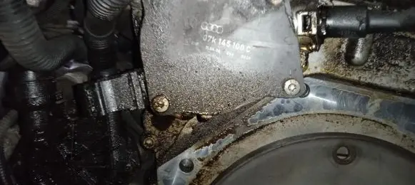 Volkswagen Jetta V Vacuum pump 07K145100C