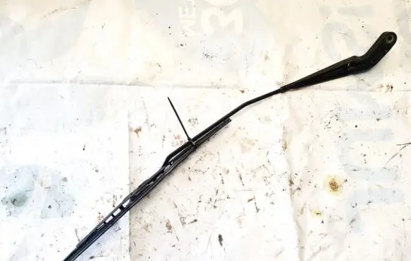 Jaguar X-Type Front wiper blade arm