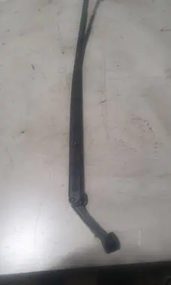 Toyota Auris E180 Front wiper blade arm