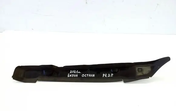 Skoda Octavia Mk4 Fender end trim 5E3821112B