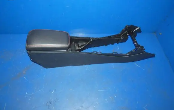 Mercedes-Benz GLA W156 X156 Center console A1766801200 1246008A 4020472