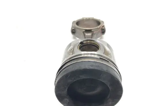 Skoda Superb B6 (3T) Piston with connecting rod CFG