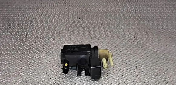 Mercedes-Benz B W245 Turbo solenoid valve A0061536628 07T053 70078202