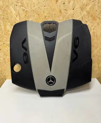 Mercedes-Benz E W212 Engine cover (trim) a6420106467