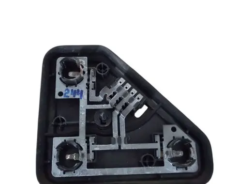BMW 5 E39 Tail light bulb cover holder 8371325