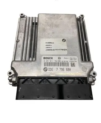 BMW 5 E60 E61 Engine control unit/module 7796680 0281011762