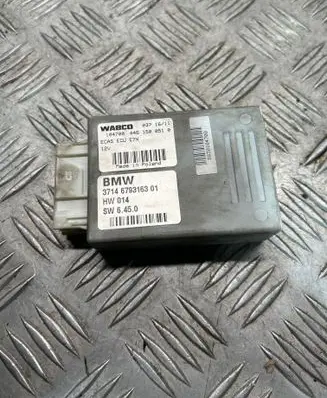 BMW X5 E70 Air suspension control unit module (rear) 6793163