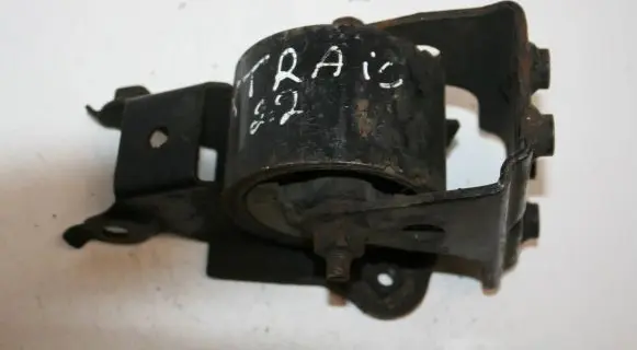 Nissan X-Trail T30 Engine mount bracket 12113218h800