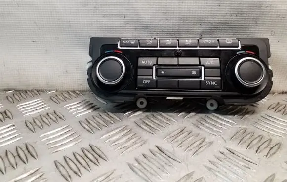 Volkswagen Tiguan Climate control unit 5K0907044GJ 5HB00974690