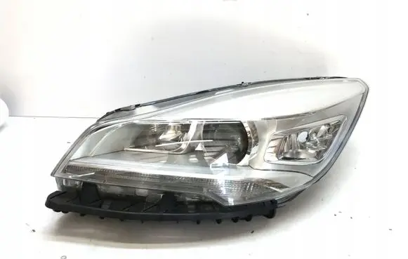 Ford Kuga II Headlight/headlamp