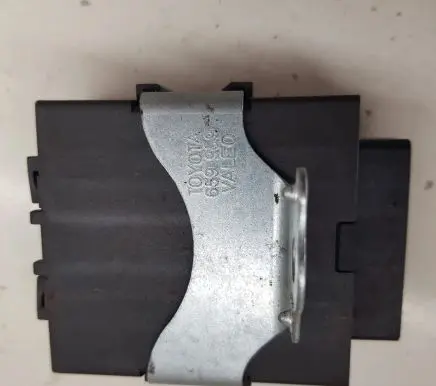 Toyota Avensis T270 Window control relay 8594005060