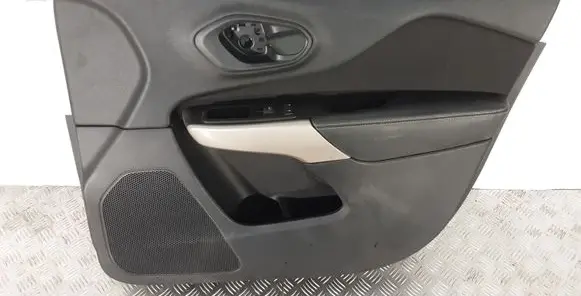 Jeep Cherokee Front door card panel trim