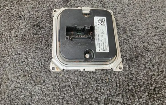 Renault Talisman LED ballast control module 260556623R