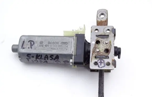 Mercedes-Benz S W221 Seat adjustment motor 0390203254