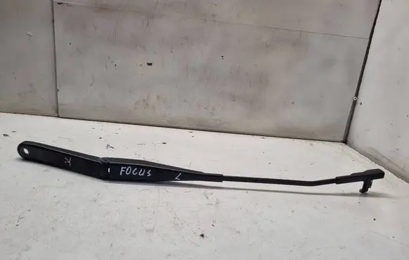 Ford Focus Front wiper blade arm 4M5117526AB