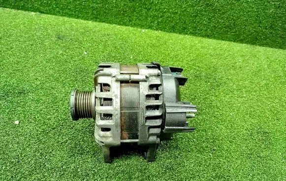 Renault Master III Generator/alternator 231007317R 2740536B 2740536223