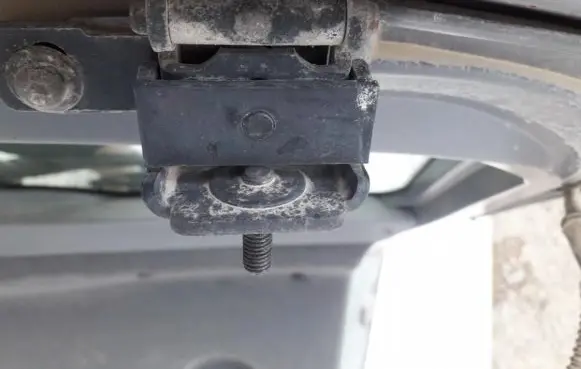 Renault Laguna II Tailgate/trunk/boot hinge