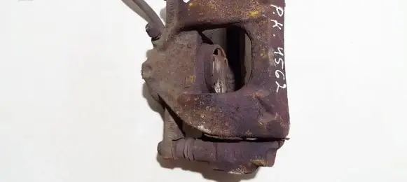 Toyota Auris 150 Front brake caliper