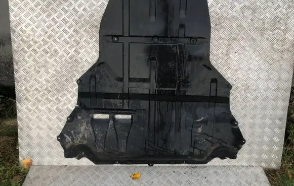 Engine splash shield/under tray