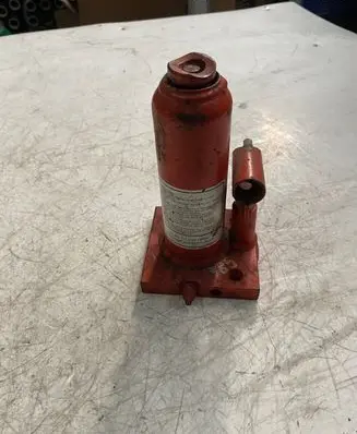 Mitsubishi L200 Lift Jack 