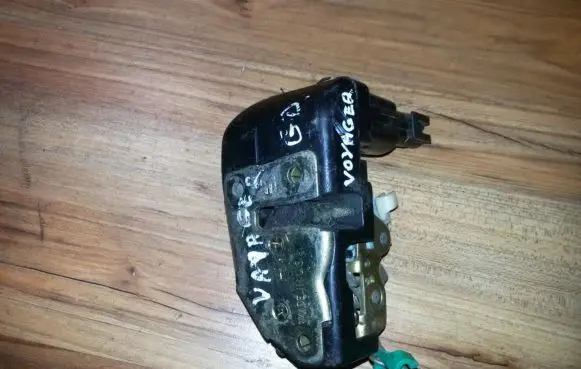 Chrysler Voyager Front door lock