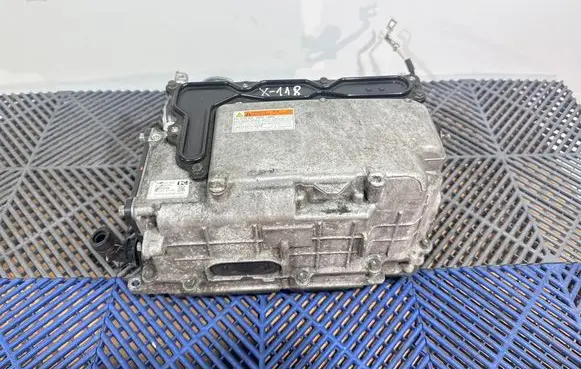 Toyota Prius (XW30) Voltage converter inverter G920047190 16D180065