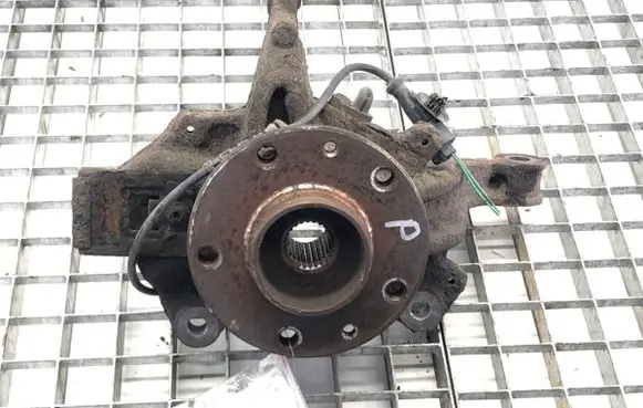 Renault Megane III Front wheel hub spindle knuckle