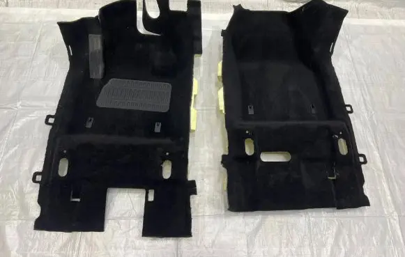 Land Rover Discovery 5 Front floor carpet liner 
