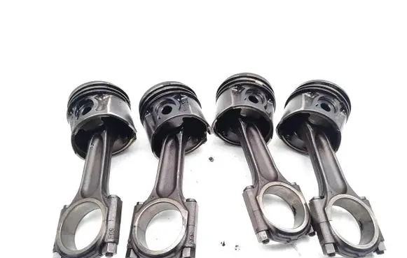 Ford Galaxy Piston with connecting rod QXWB