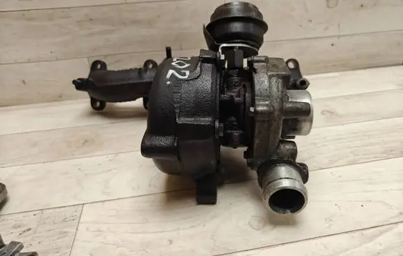Volkswagen PASSAT B5.5 Turbo GT1749V 028145702R