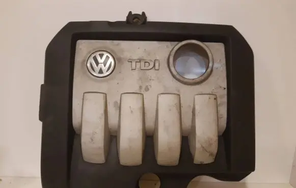 Volkswagen Touran I Engine cover (trim) 03G103925AJ 03G103925AN