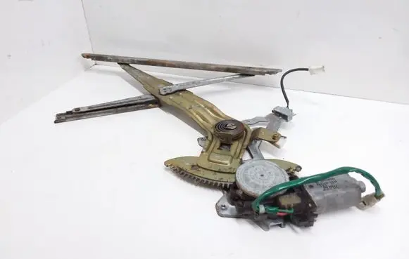 Mitsubishi Pajero Sport I Front door window regulator with motor MR144595 0621006534